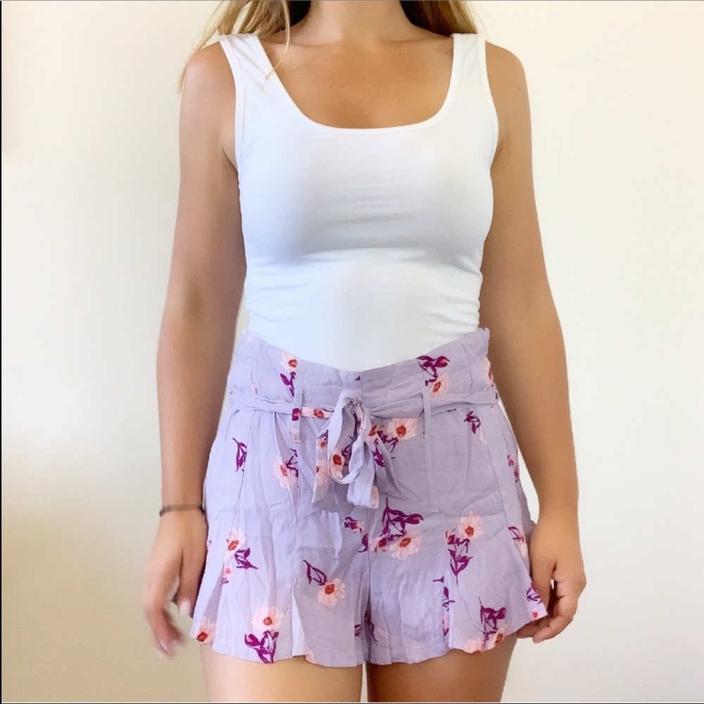Cotton Candy LA 'Azalea' Ruffle Floral Shorts - Picture 2 of 7